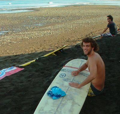 Charlie Broughton, getting ready to go surf perfect Boca Barranca in the Rabbit Kekai Longboarding Contest in Costa Rica.